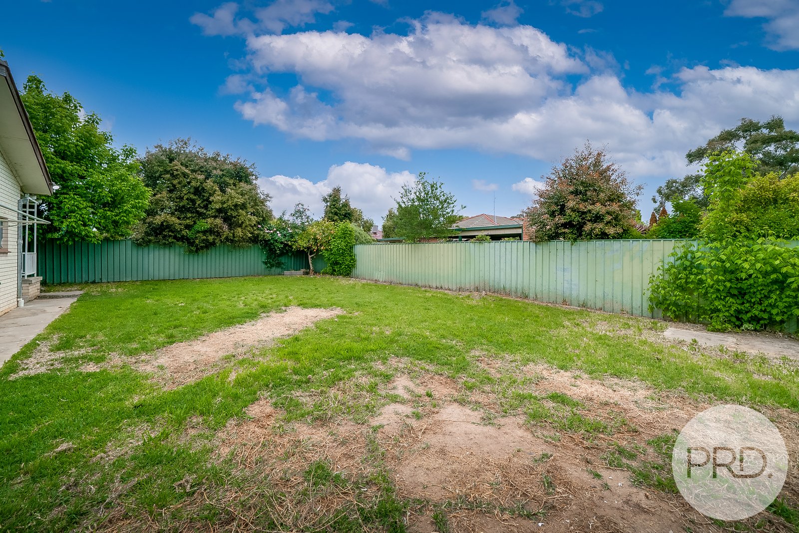 2 O'Connor Street TOLLAND 9