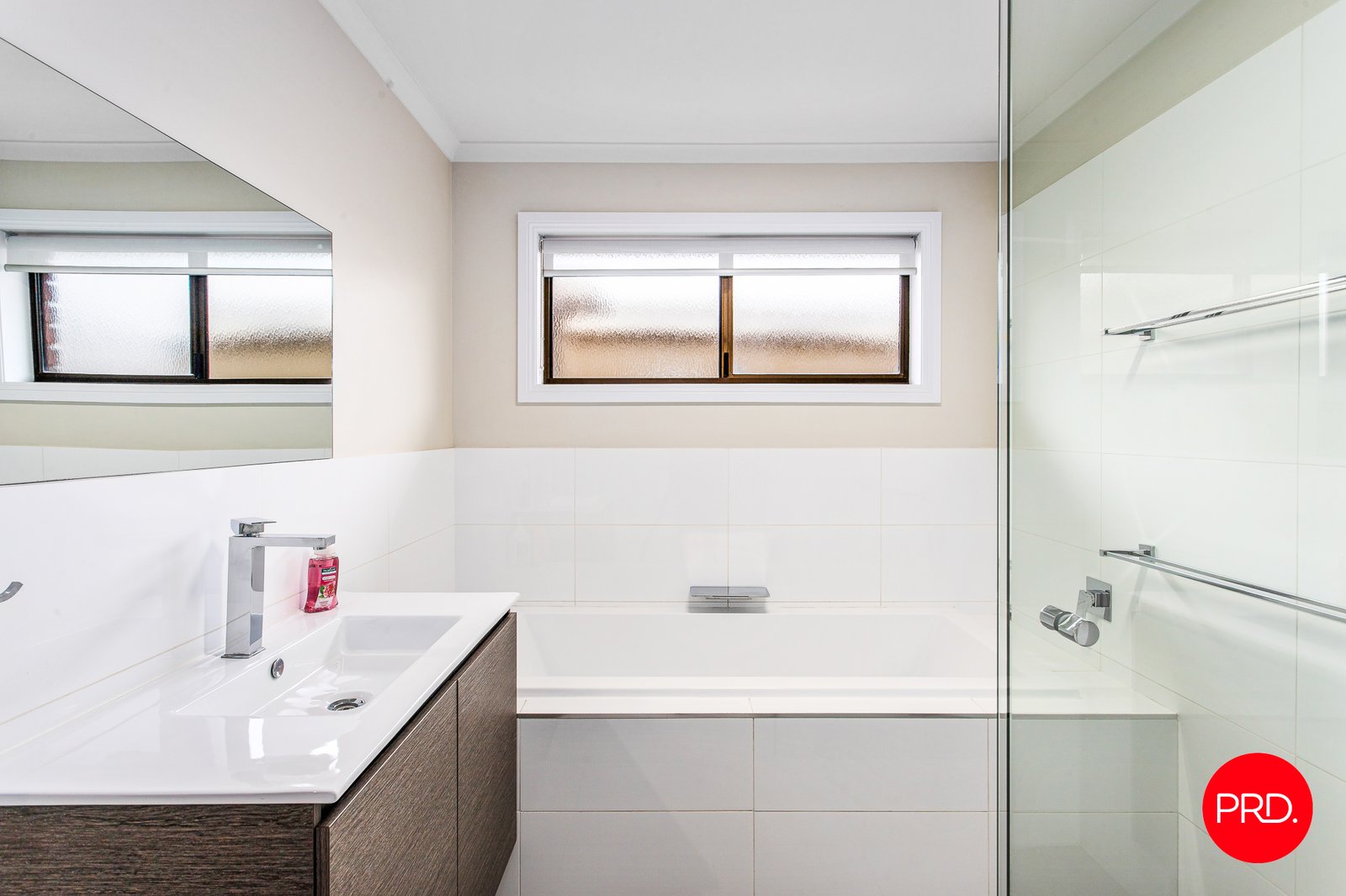 2 Odea Crescent KANGAROO FLAT 9