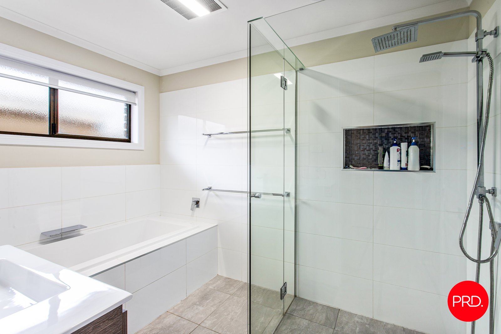 2 Odea Crescent KANGAROO FLAT 12