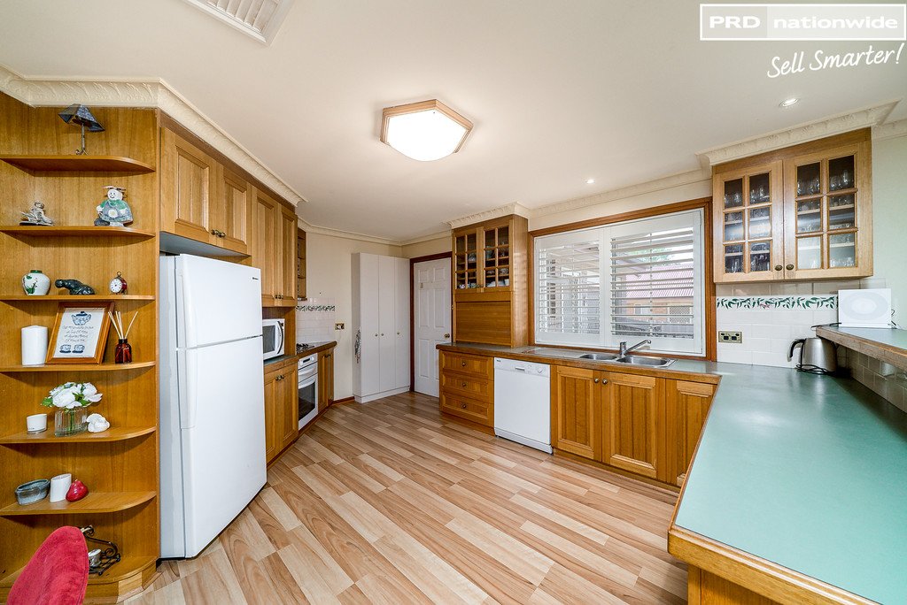 2 O'Hara Place KOORINGAL 11