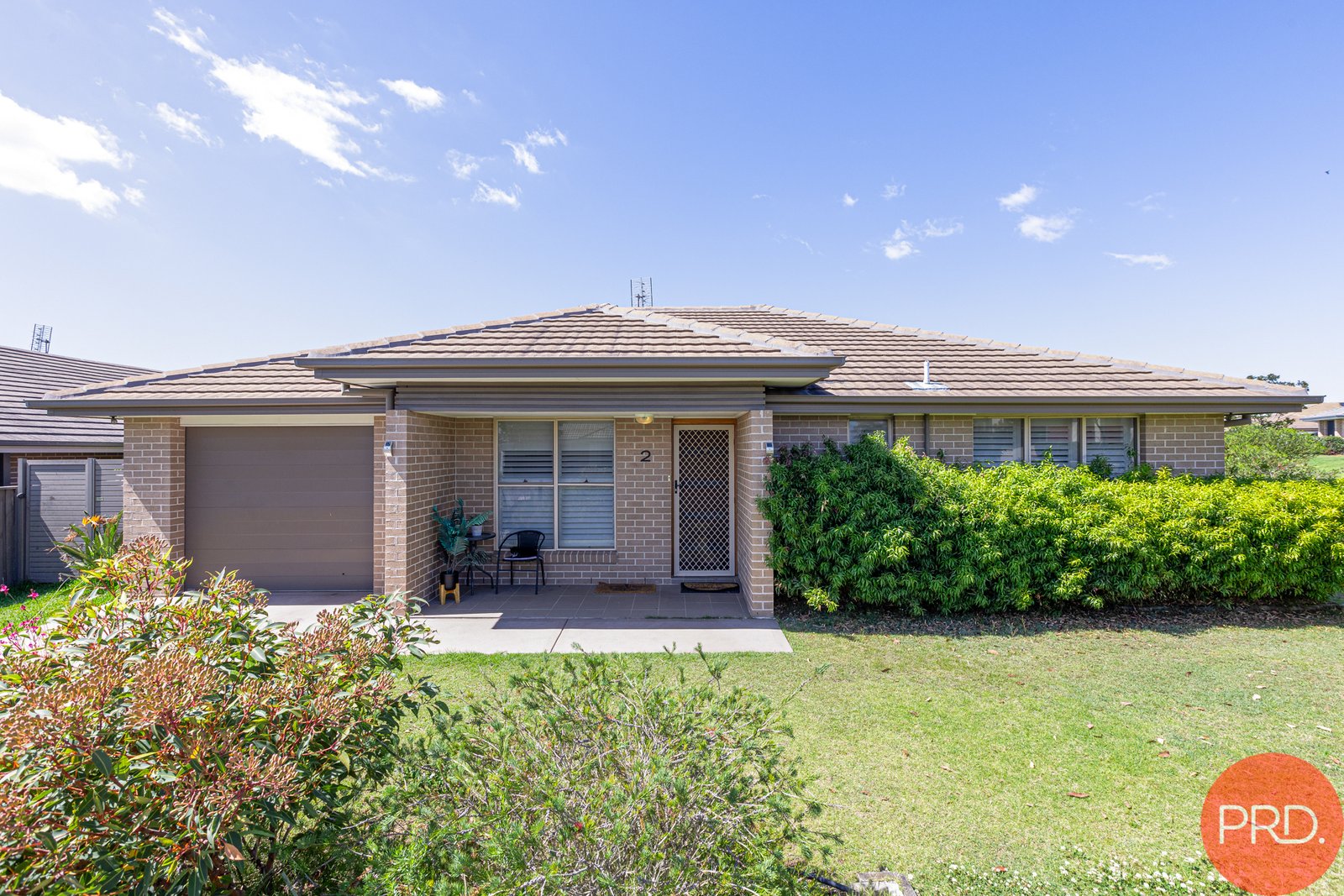 2 Olearia Way ABERGLASSLYN 1