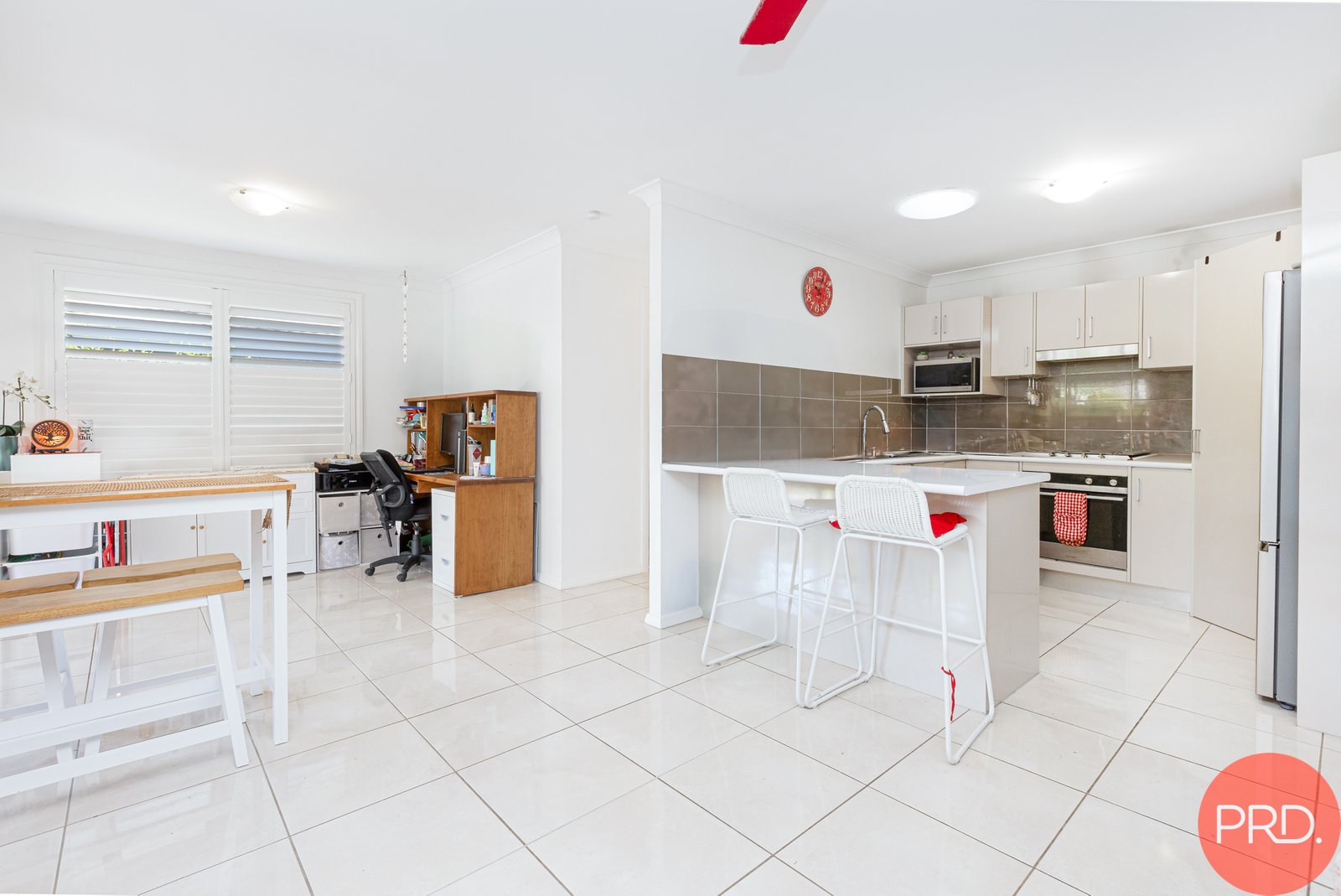 2 Olearia Way ABERGLASSLYN 3