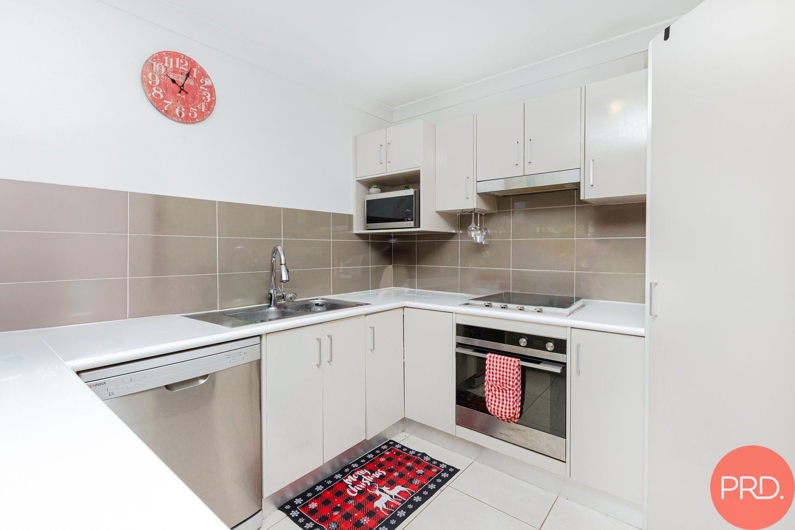 2 Olearia Way ABERGLASSLYN 4