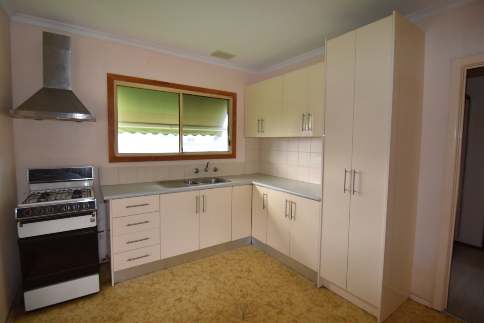 Gallery: 2 Ontario Avenue