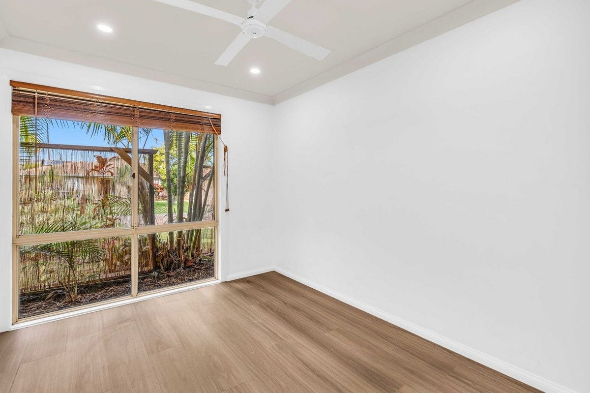 2 Oriole Court Burleigh Waters 11