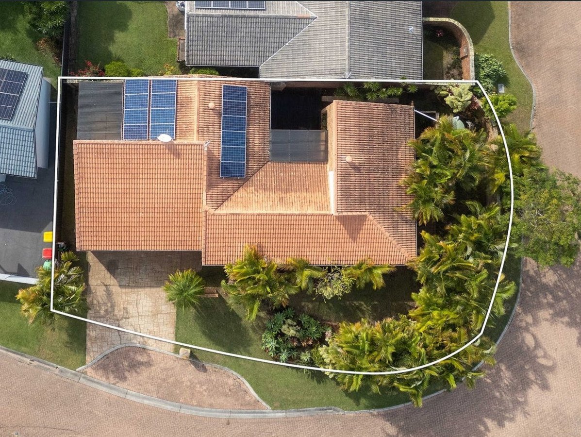 2 Oriole Court Burleigh Waters 12