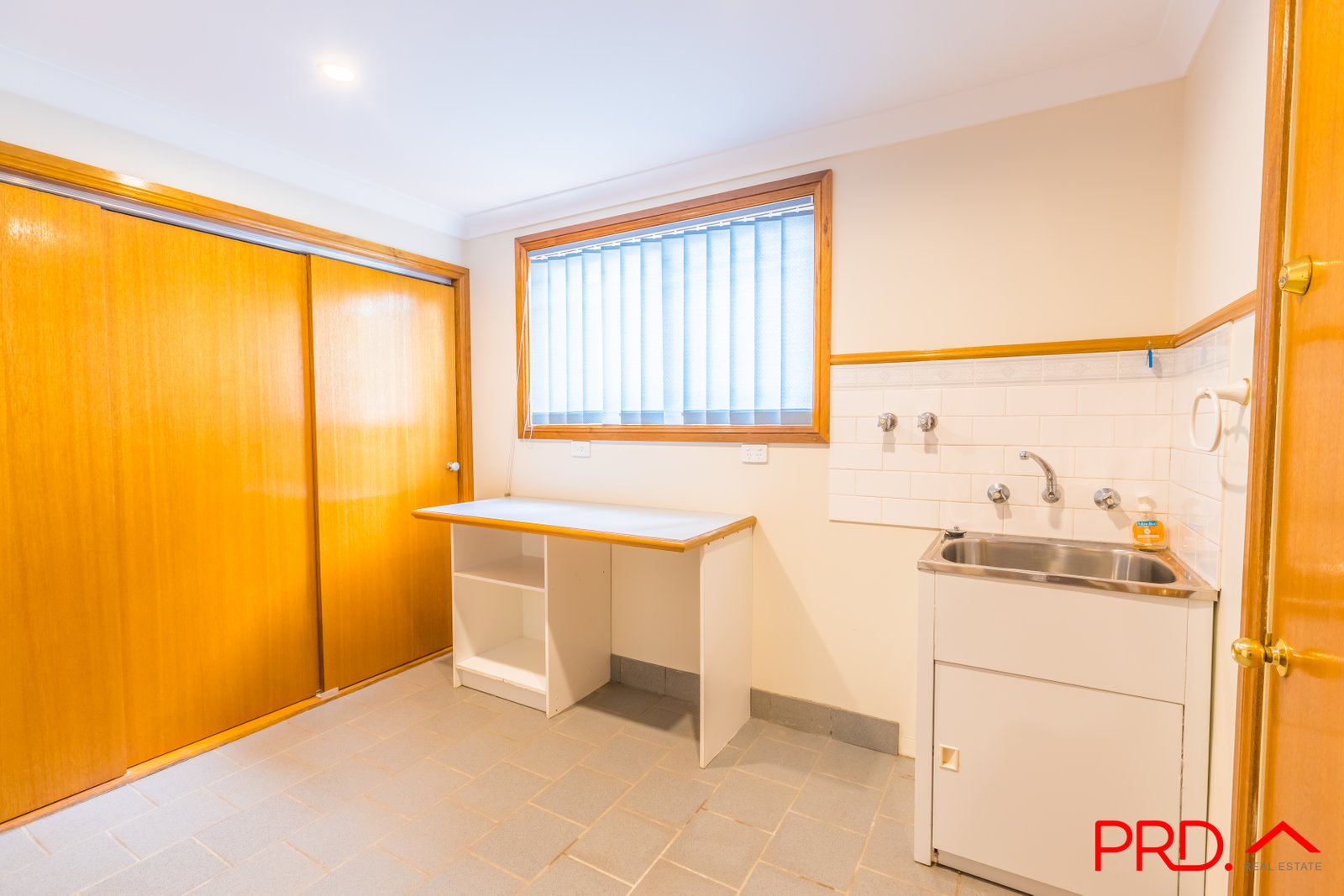 2 Overlanders Way TAMWORTH 17