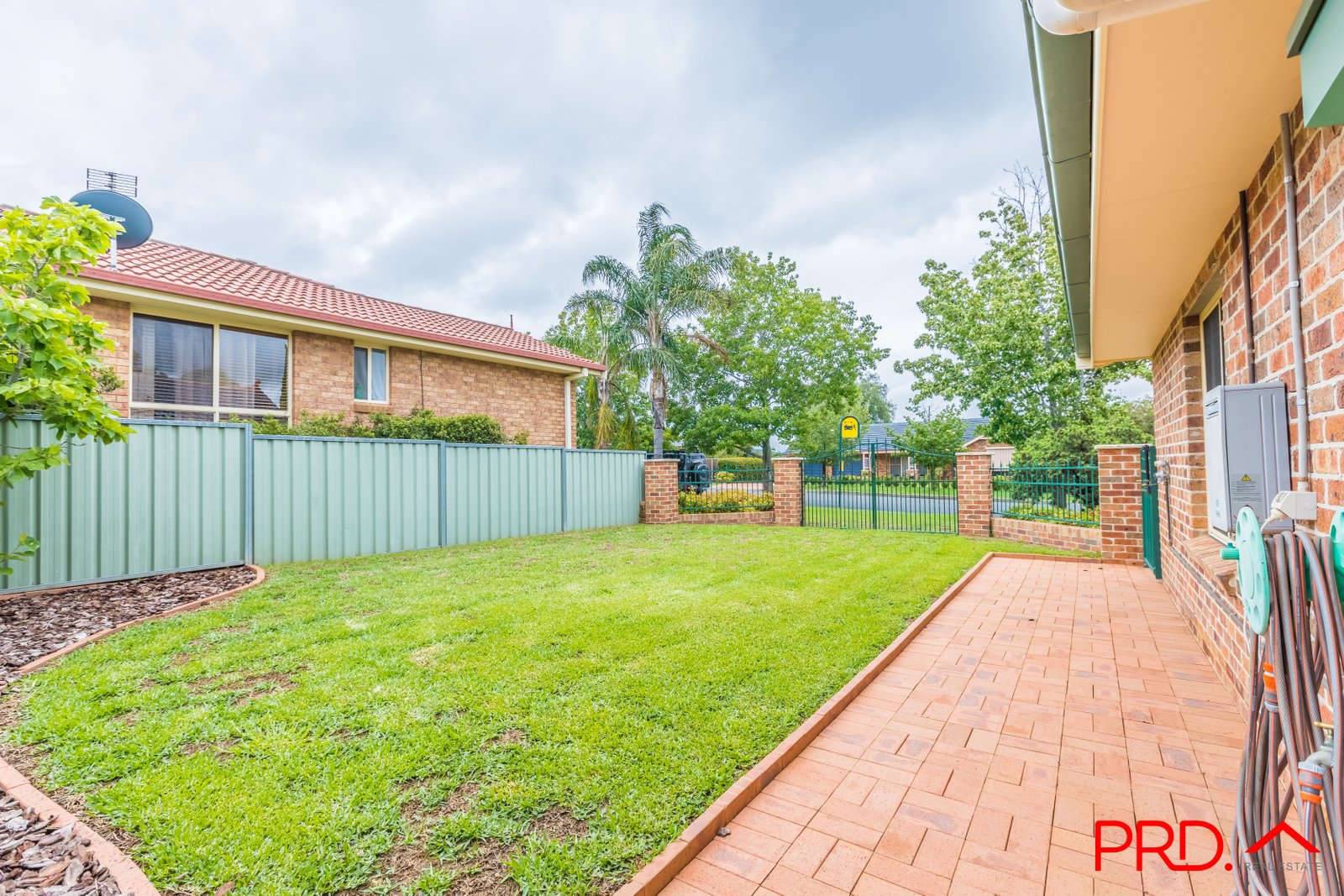 2 Overlanders Way TAMWORTH 21