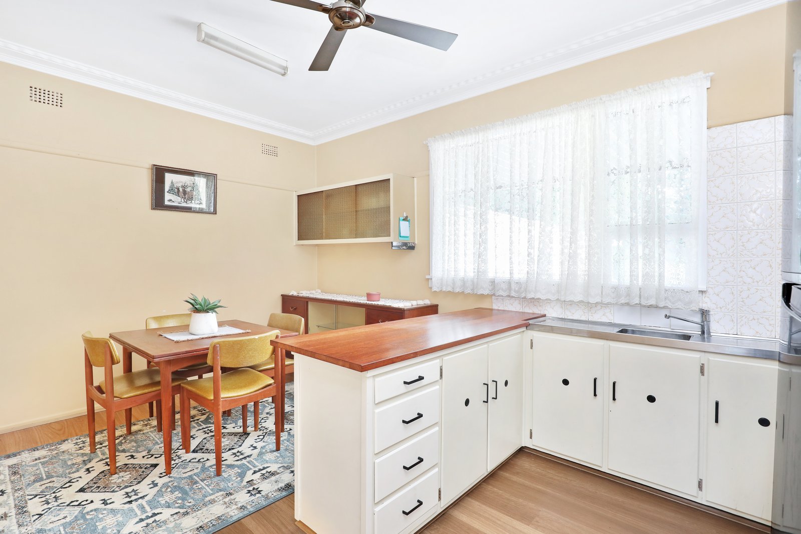 2 Oxford Road DAPTO 4
