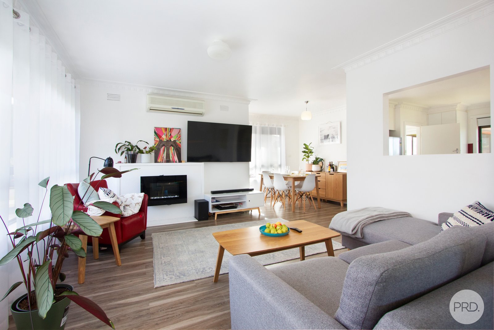 2 Oxford Street WENDOUREE 2