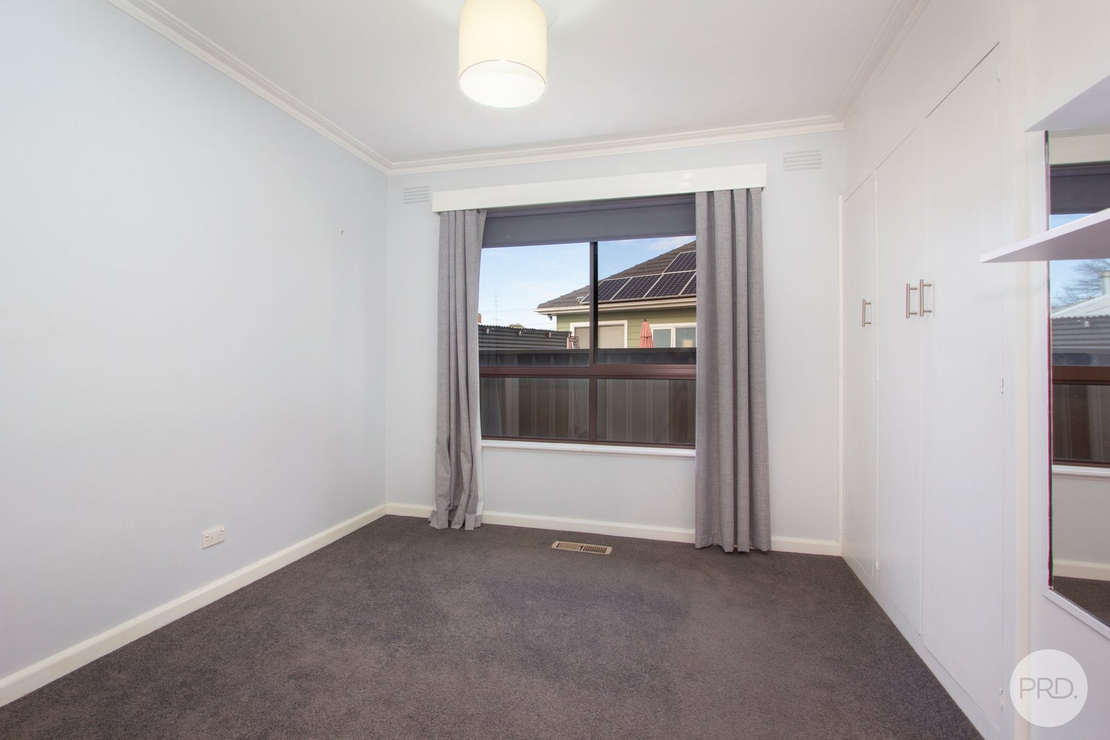 2 Oxford Street WENDOUREE 6