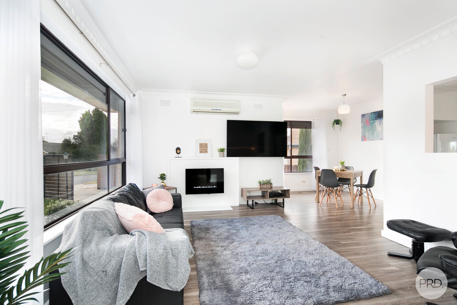 2 Oxford Street WENDOUREE 3