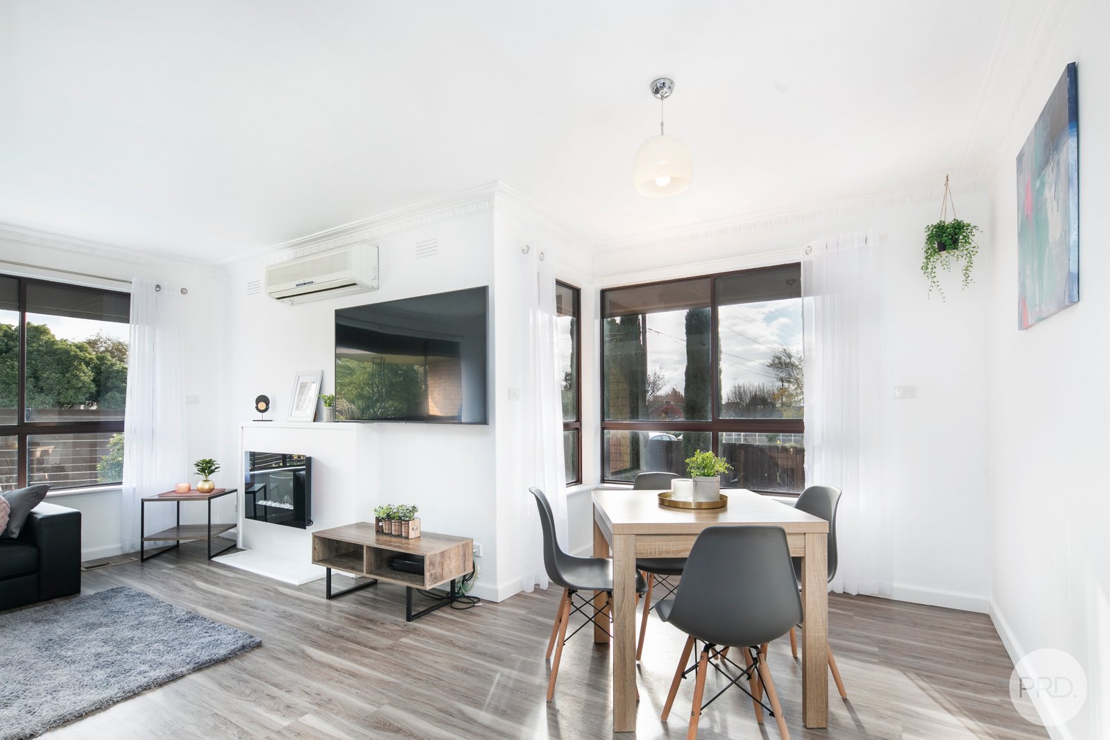 2 Oxford Street WENDOUREE 5