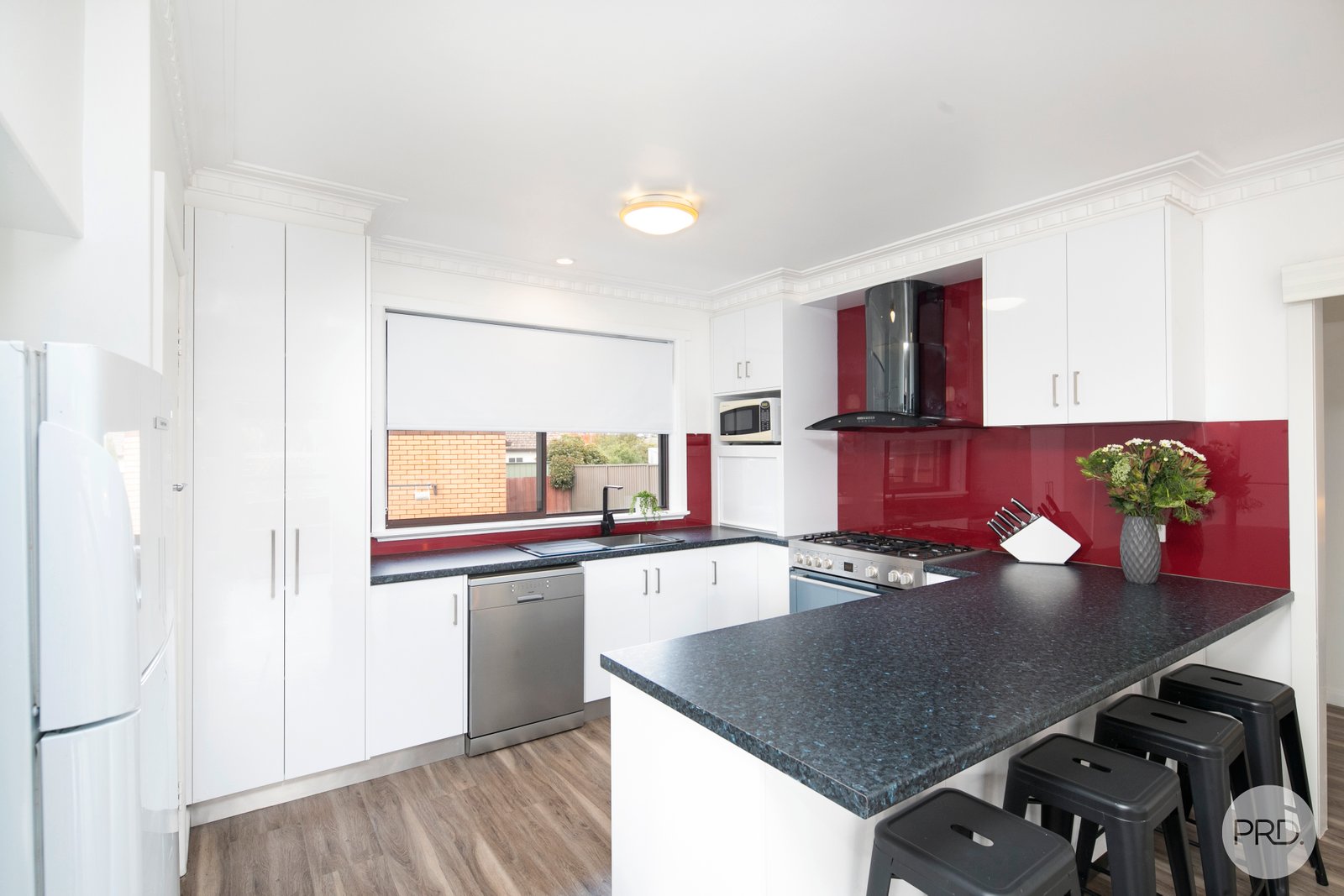 2 Oxford Street WENDOUREE 7