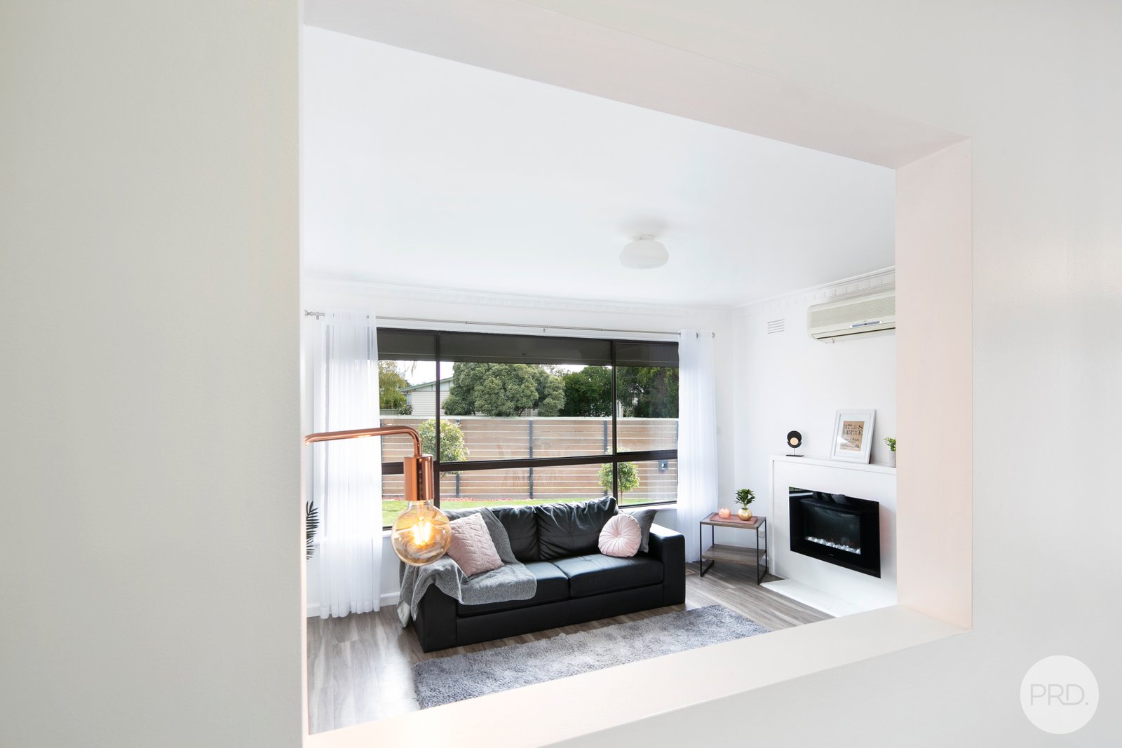 2 Oxford Street WENDOUREE 9