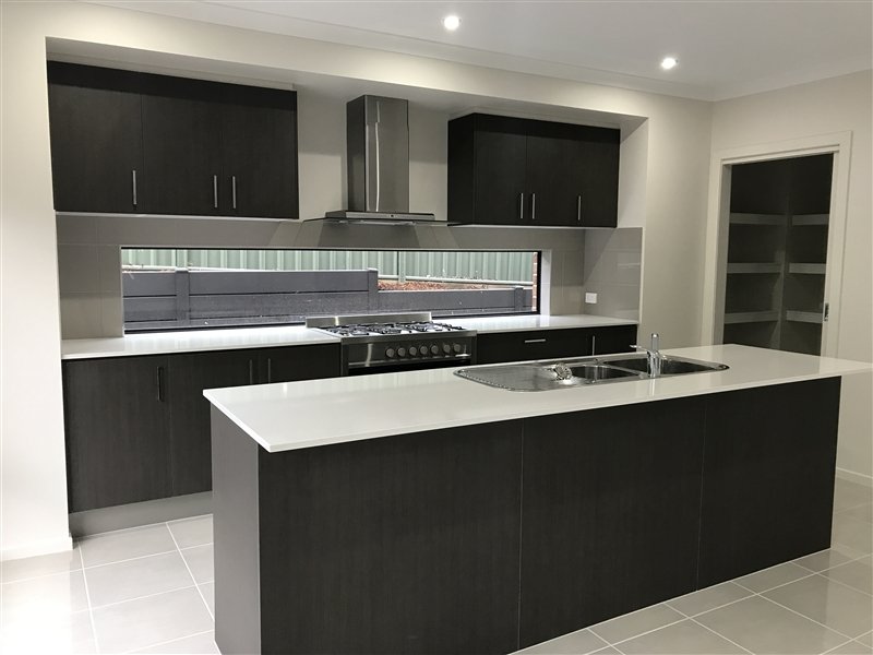 2 Oxford Terrace STRATHDALE 4