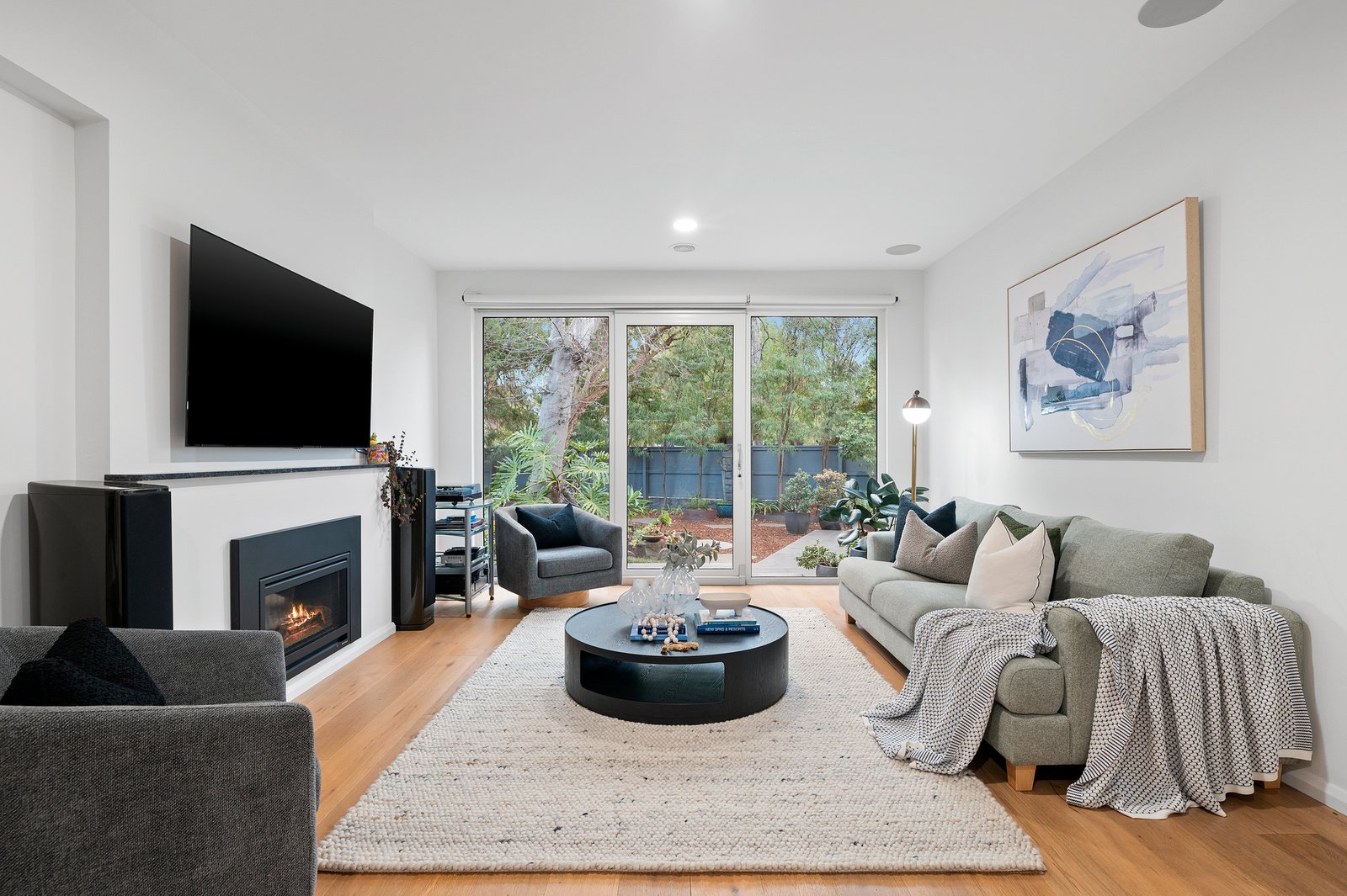 Gallery: 2 Pacific Boulevard