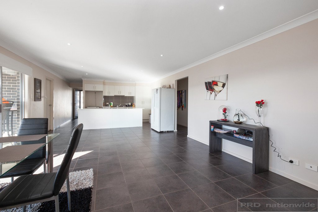2 Pandanus Circuit BOLWARRA HEIGHTS 3