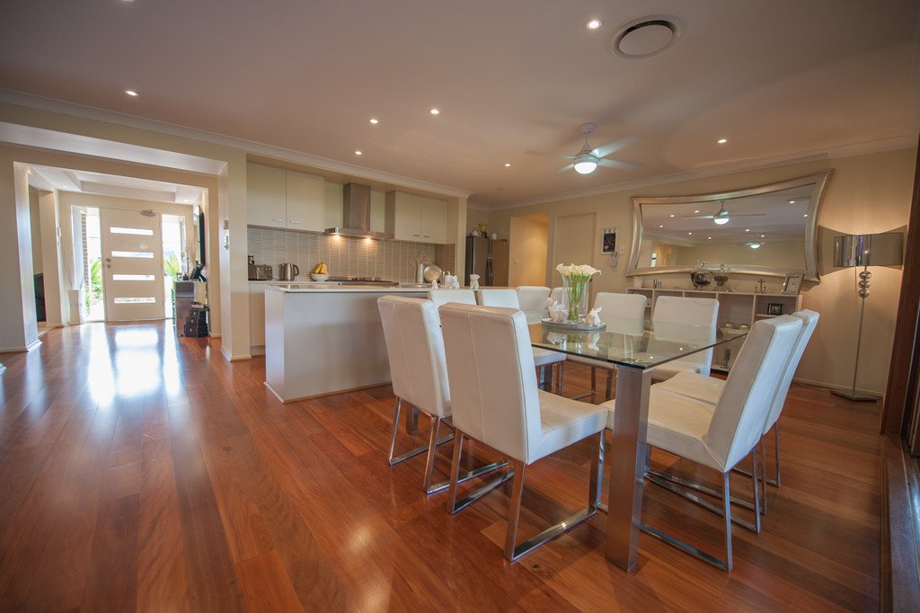 2 Paperbark Parade ABERGLASSLYN 6