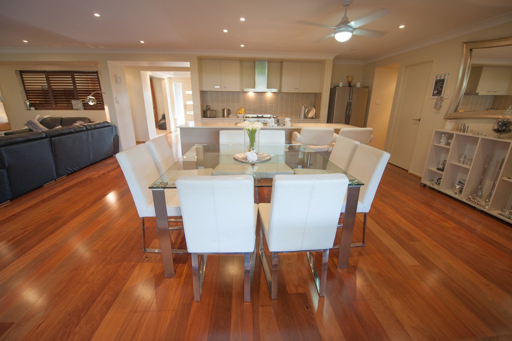 2 Paperbark Parade ABERGLASSLYN 7