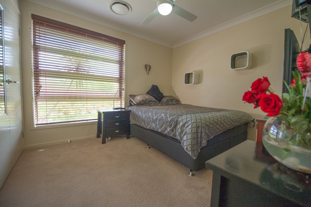 2 Paperbark Parade ABERGLASSLYN 16