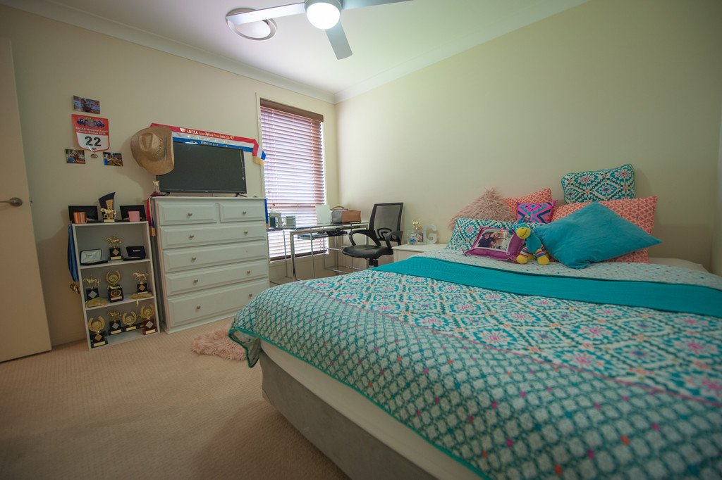 2 Paperbark Parade ABERGLASSLYN 17