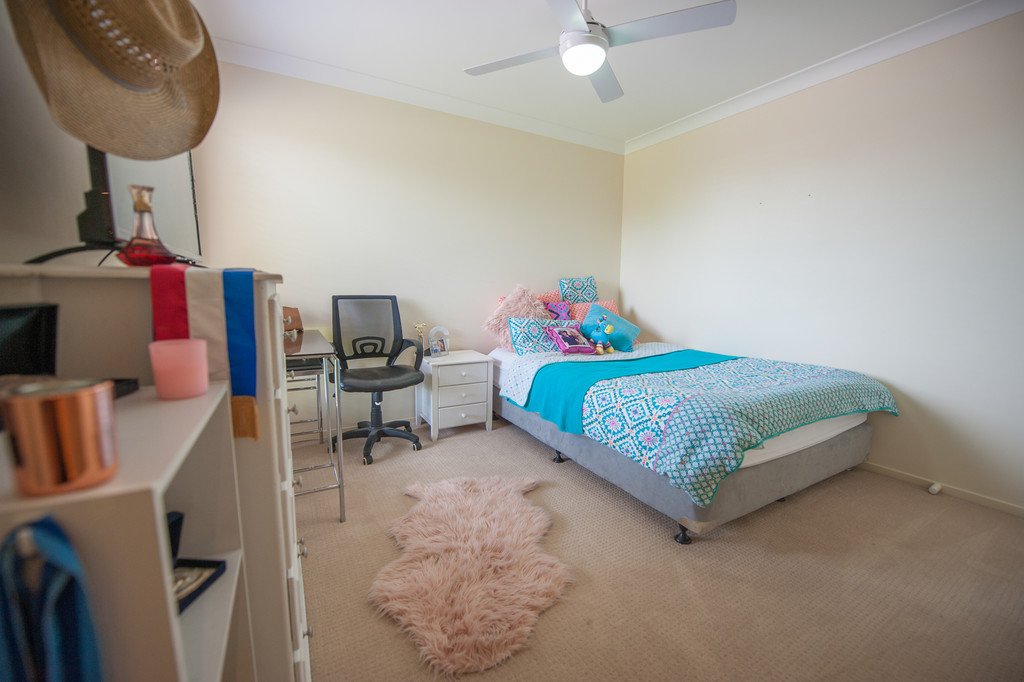 2 Paperbark Parade ABERGLASSLYN 18