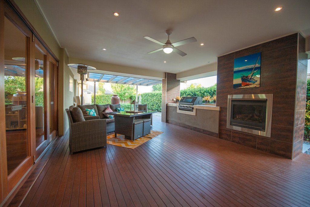 2 Paperbark Parade ABERGLASSLYN 23