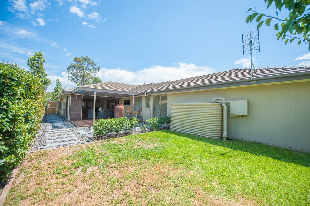 2 Paperbark Parade ABERGLASSLYN 26