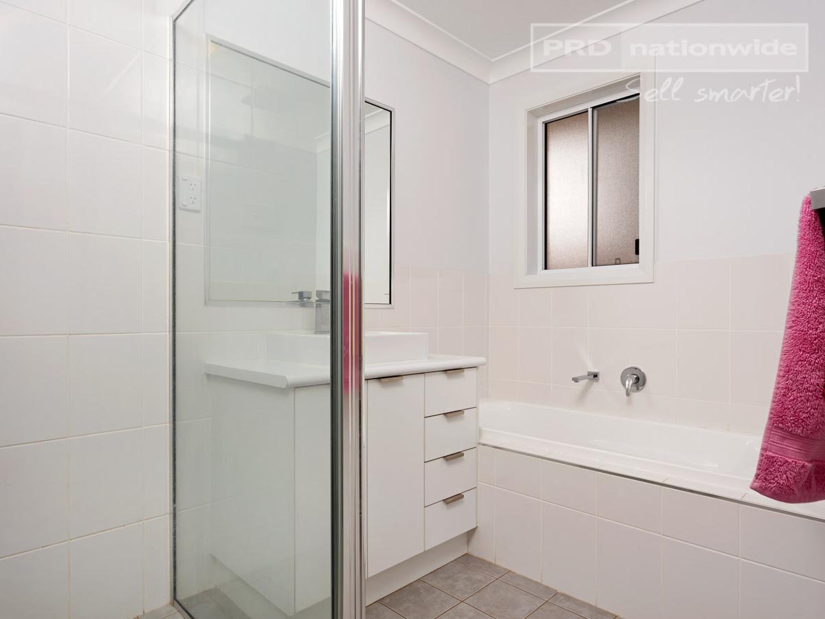 2 Park Place LLOYD 8