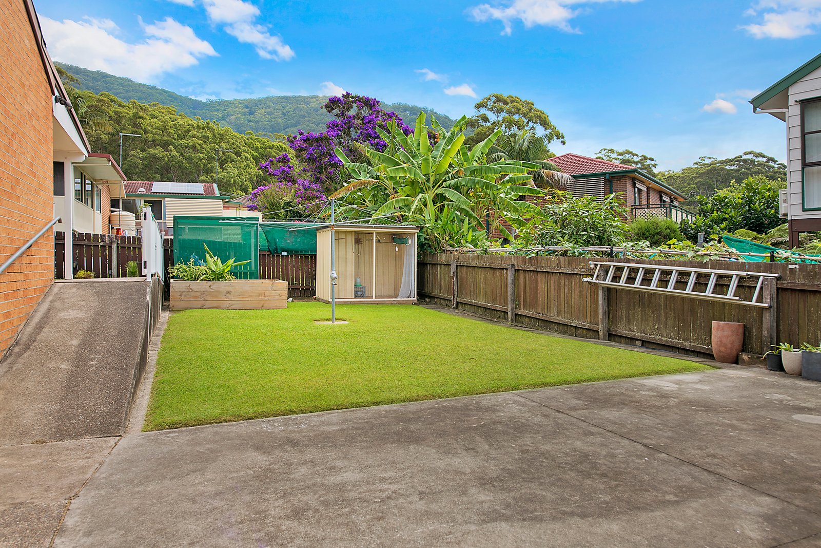 2 Peach Grove LAURIETON 12