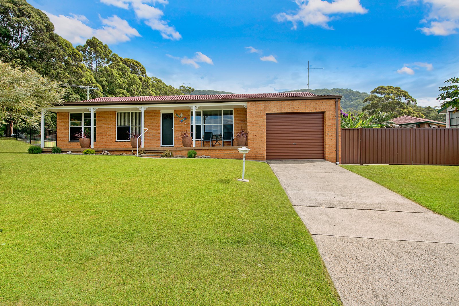 2 Peach Grove LAURIETON 13