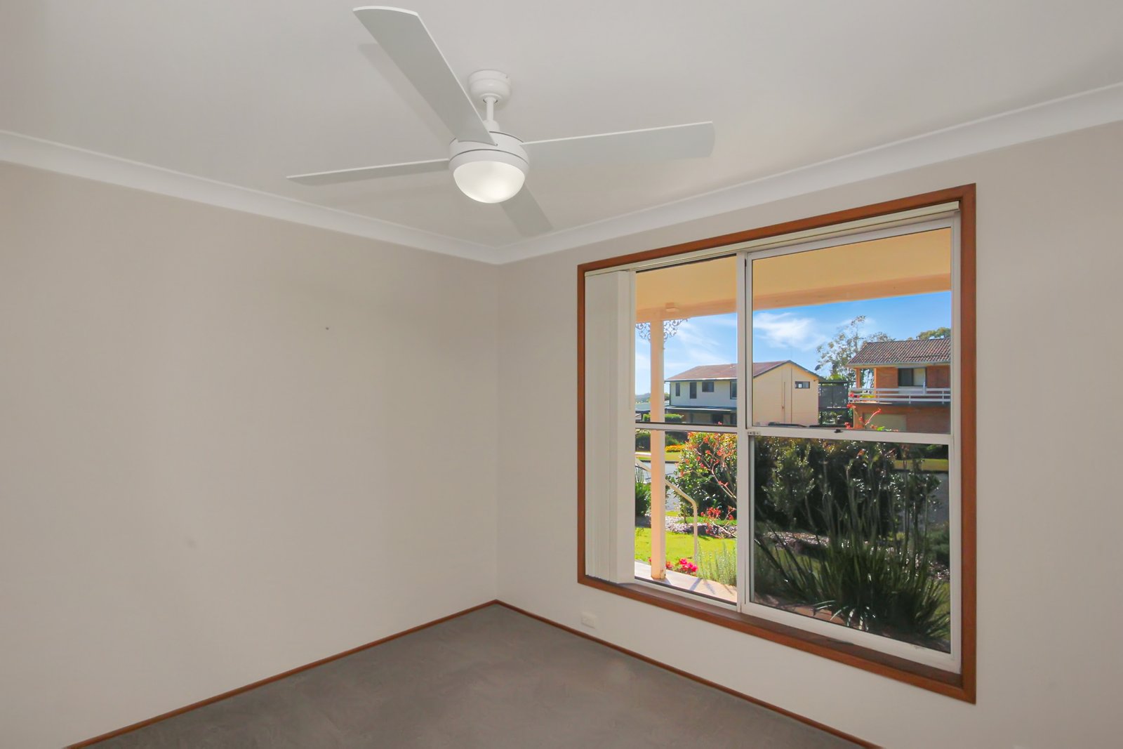 2 Peach Grove LAURIETON 7