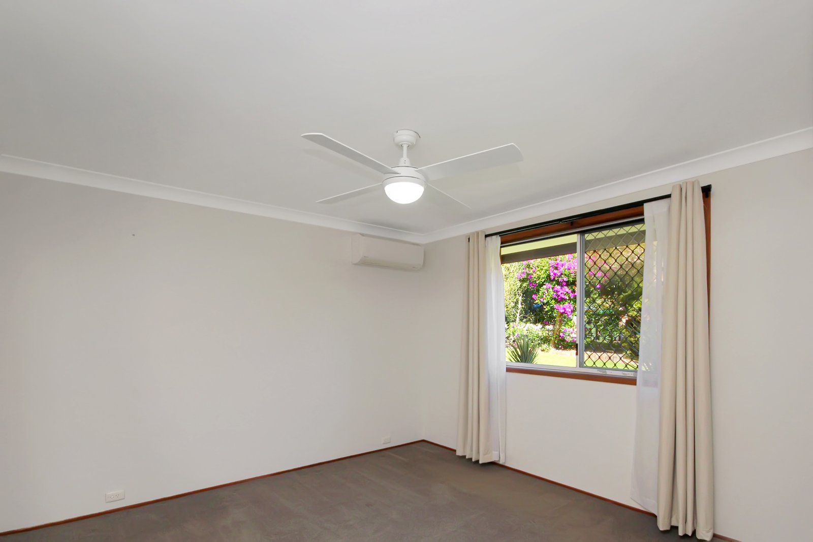 2 Peach Grove LAURIETON 8