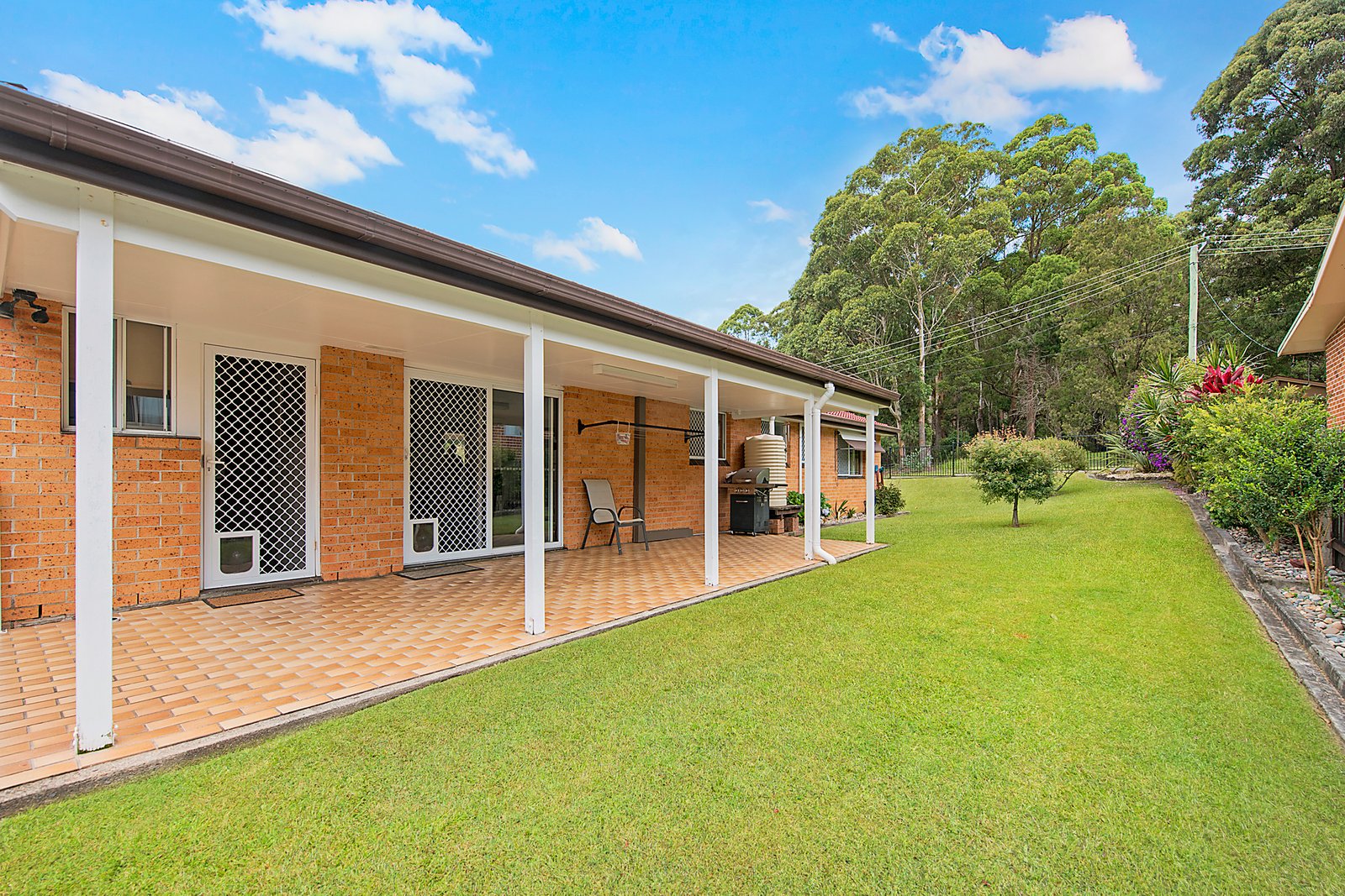 2 Peach Grove LAURIETON 11