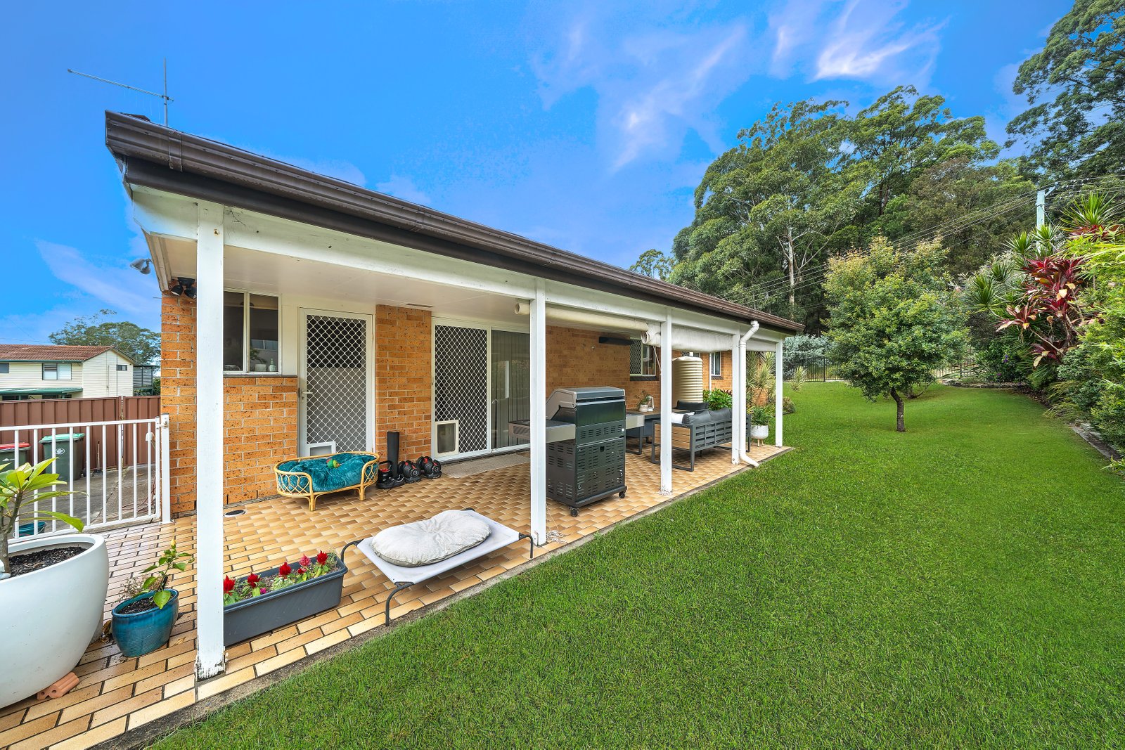 2 Peach Grove LAURIETON 15