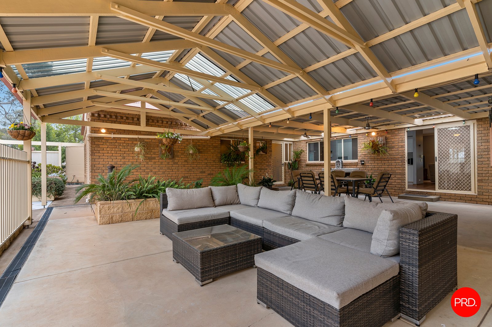 2 Peake Court ASCOT 2