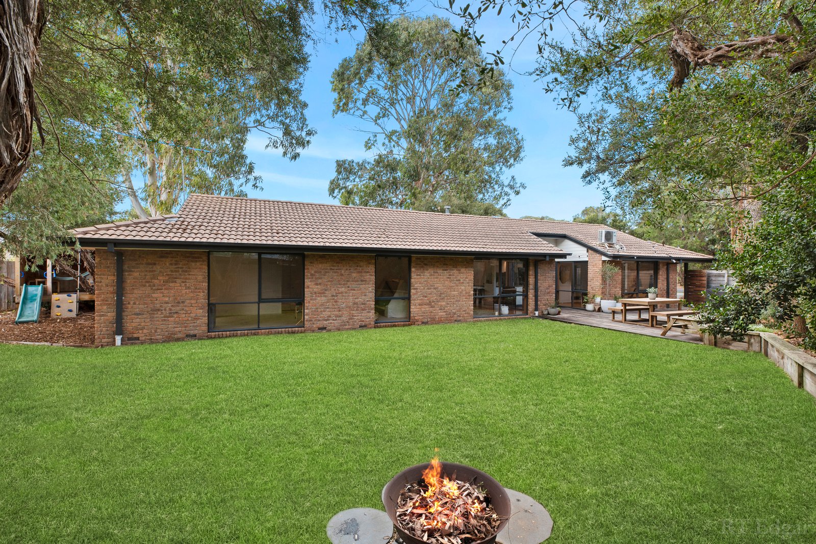 Real Estate and Property in 2 Pelham Court, Point Lonsdale, VIC