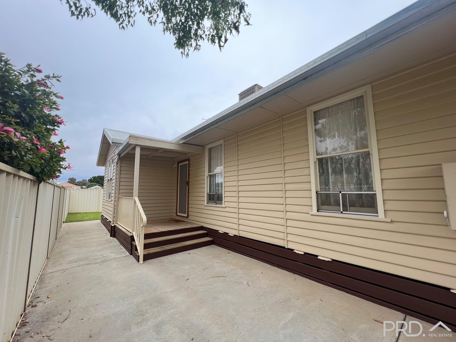 2 Pine Street RED CLIFFS 5