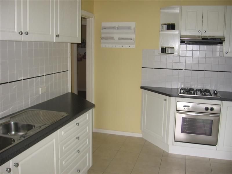 2 Pineview Avenue ROSELANDS 3