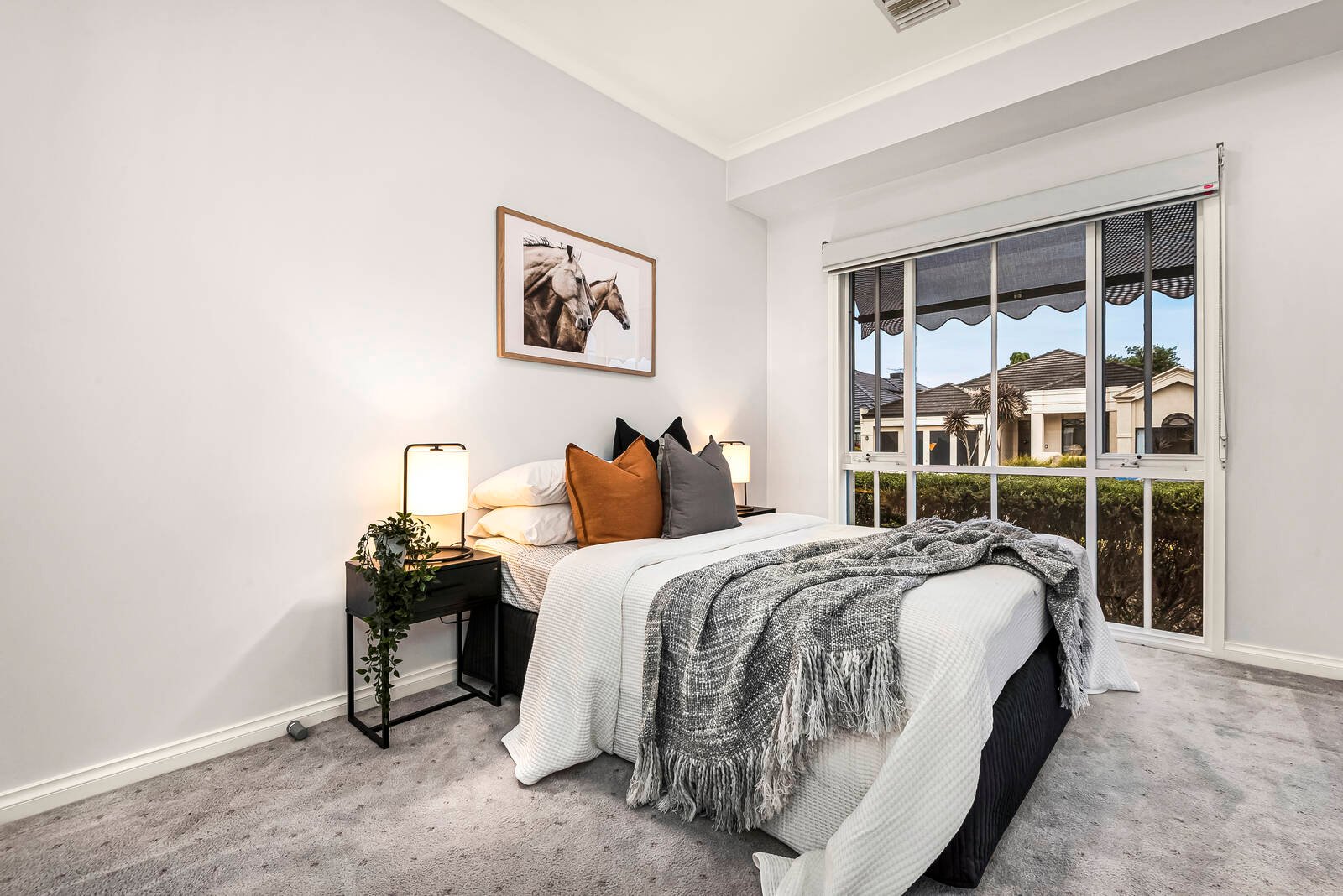 Real Estate and Property in 2 Pipe Court, Blackburn North, VIC