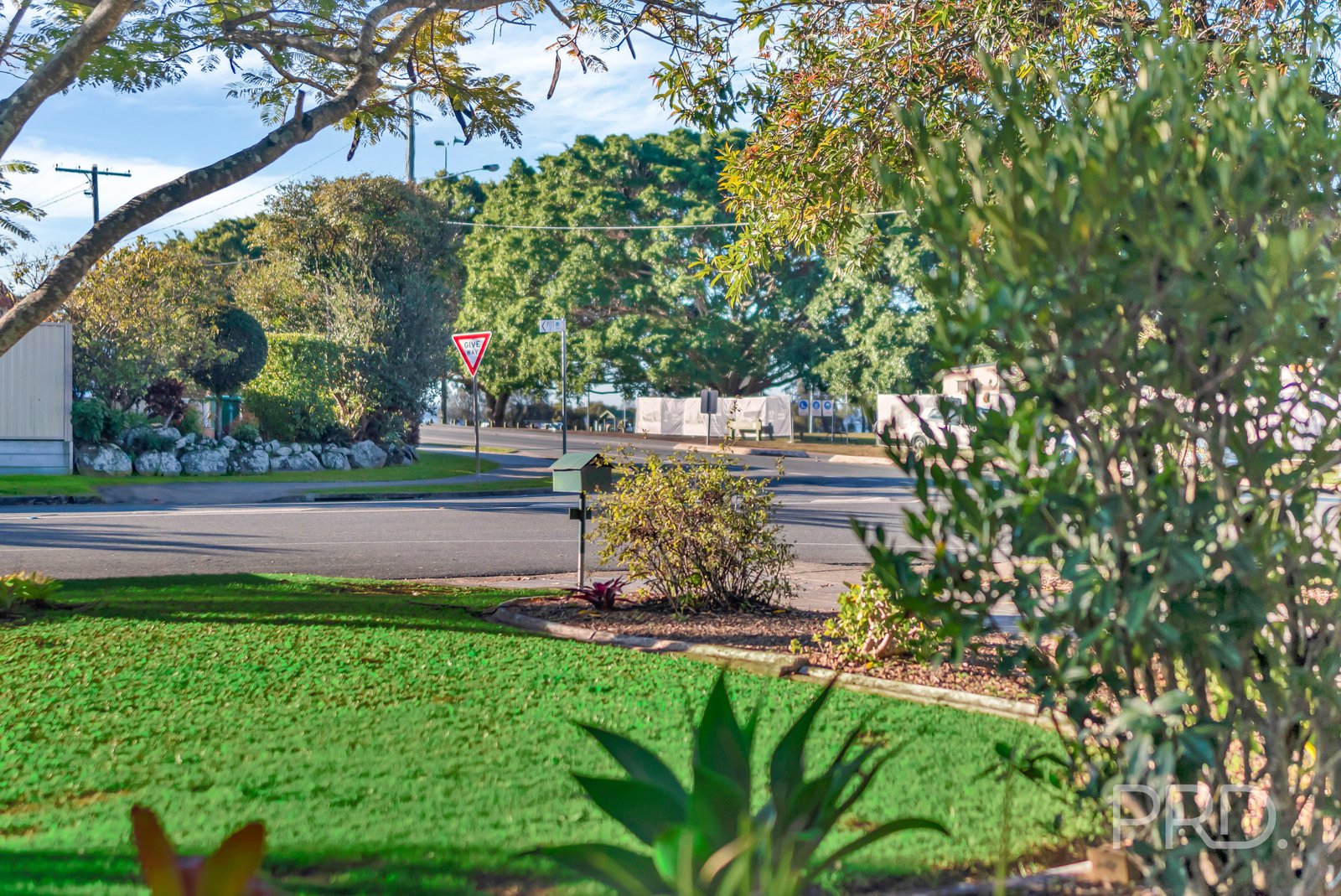 2 PITT Street REDLAND BAY 3