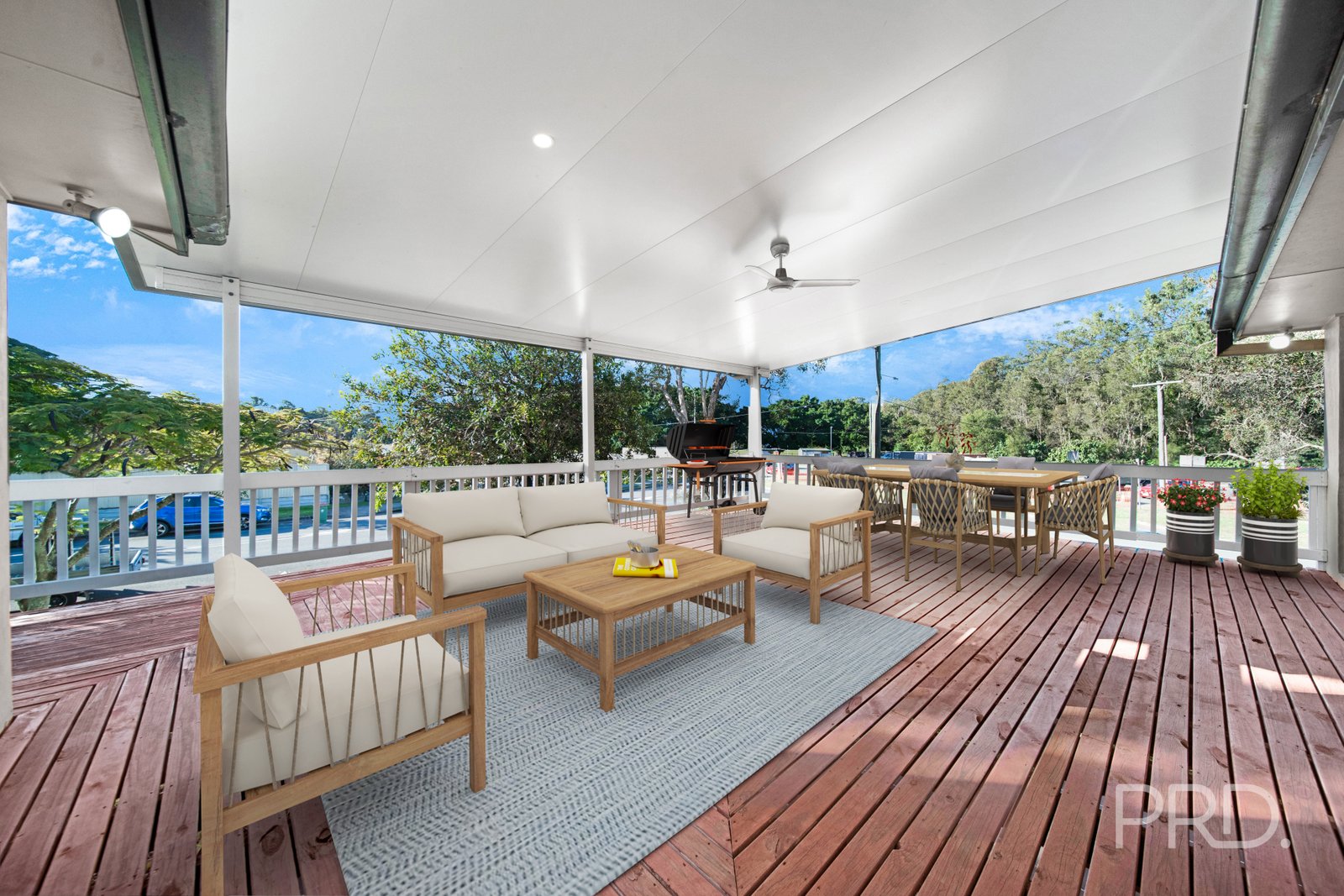 2 PITT Street REDLAND BAY 4