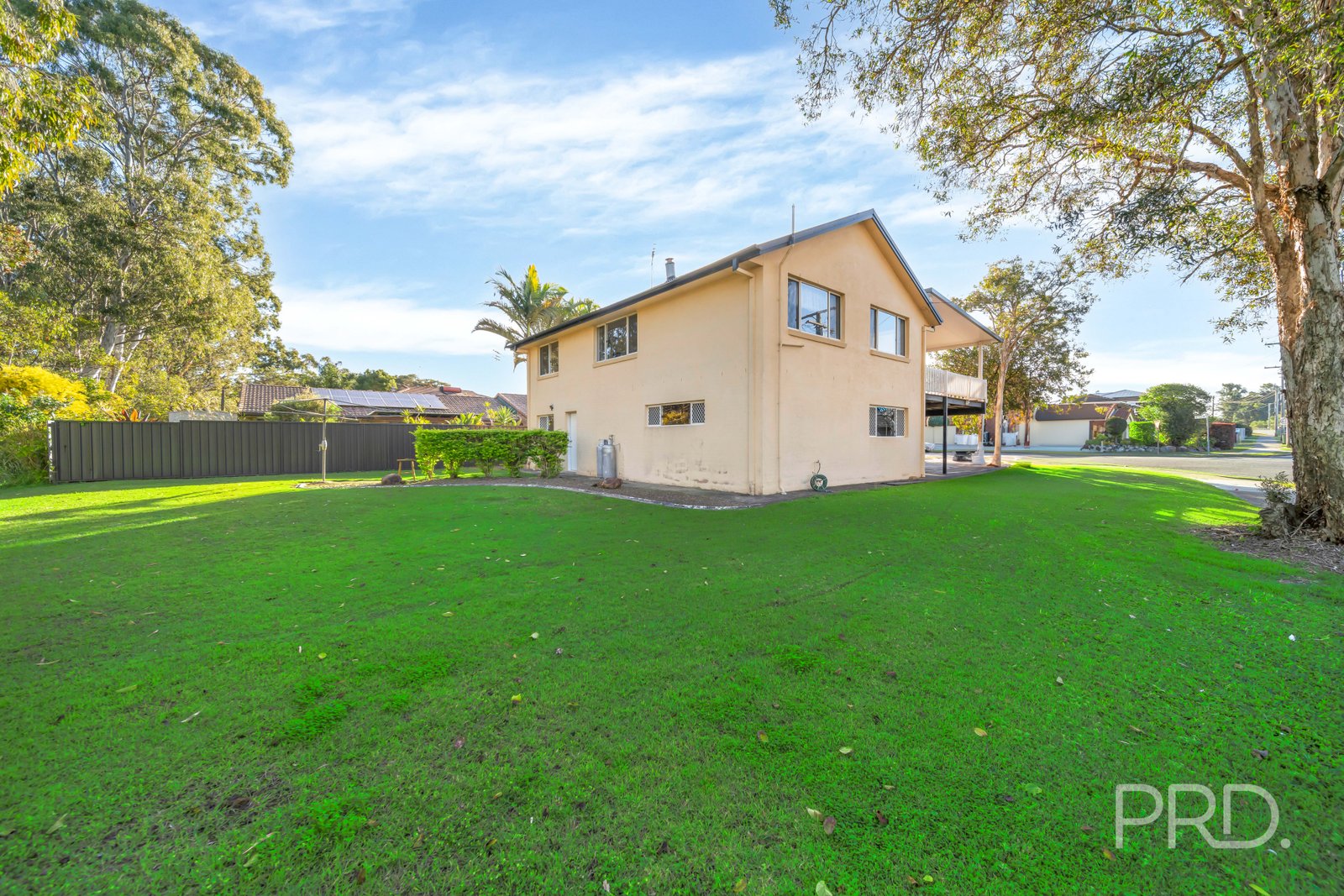 2 PITT Street REDLAND BAY 10