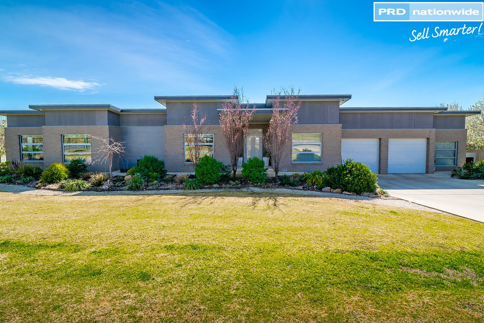 2 Plunkett Drive LAKE ALBERT 3