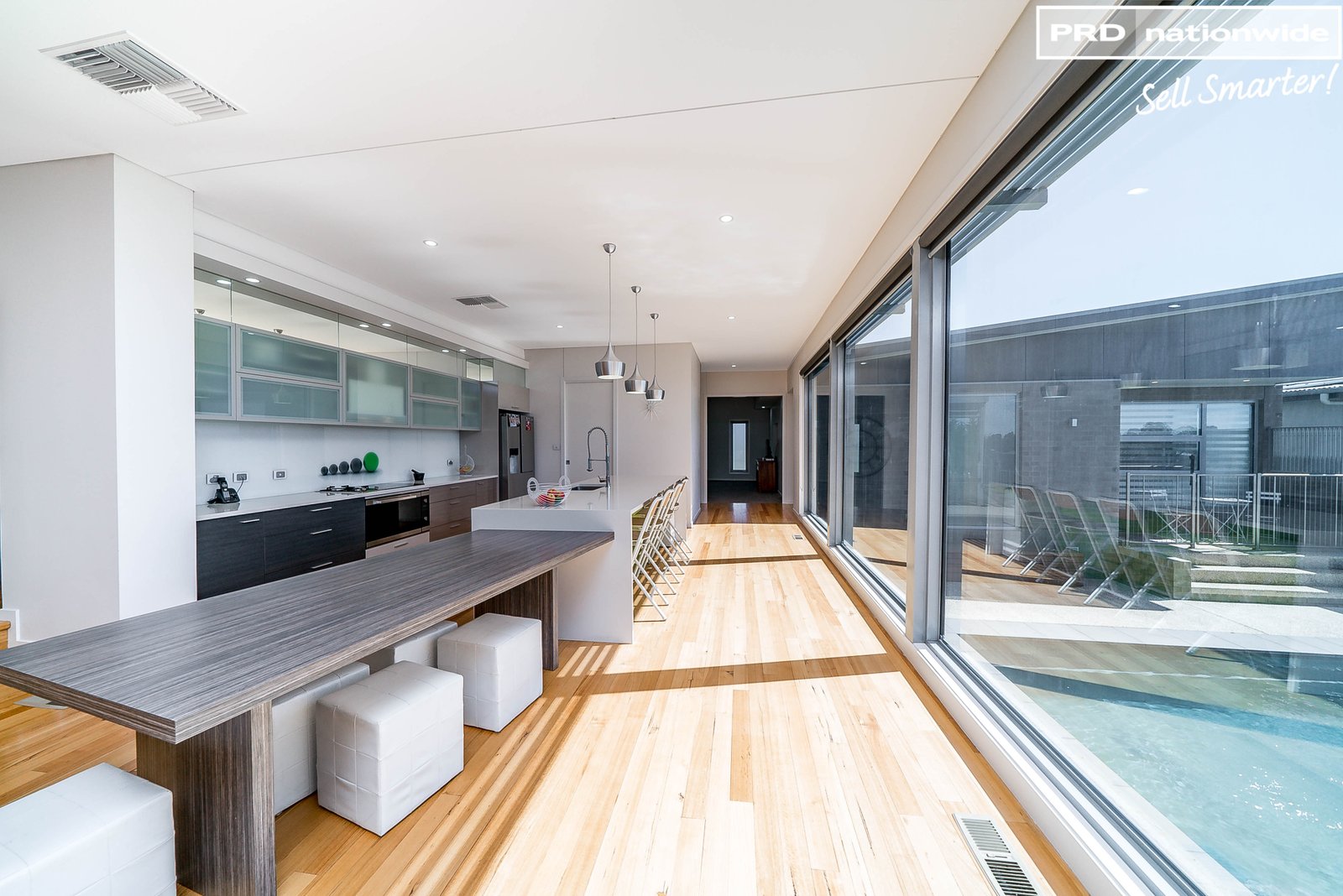 2 Plunkett Drive LAKE ALBERT 4