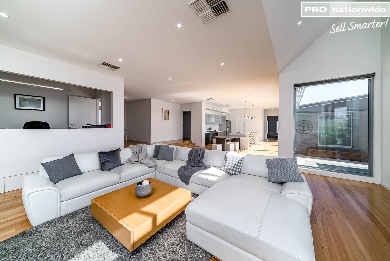 2 Plunkett Drive LAKE ALBERT 5