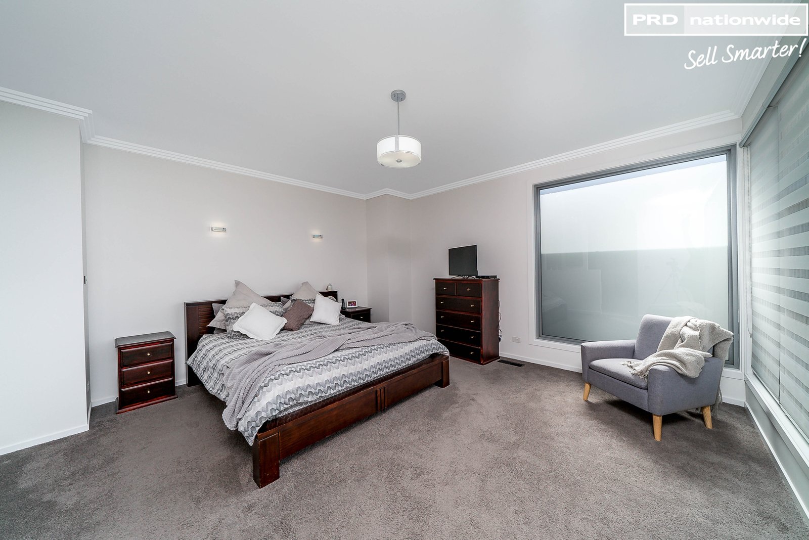 2 Plunkett Drive LAKE ALBERT 12