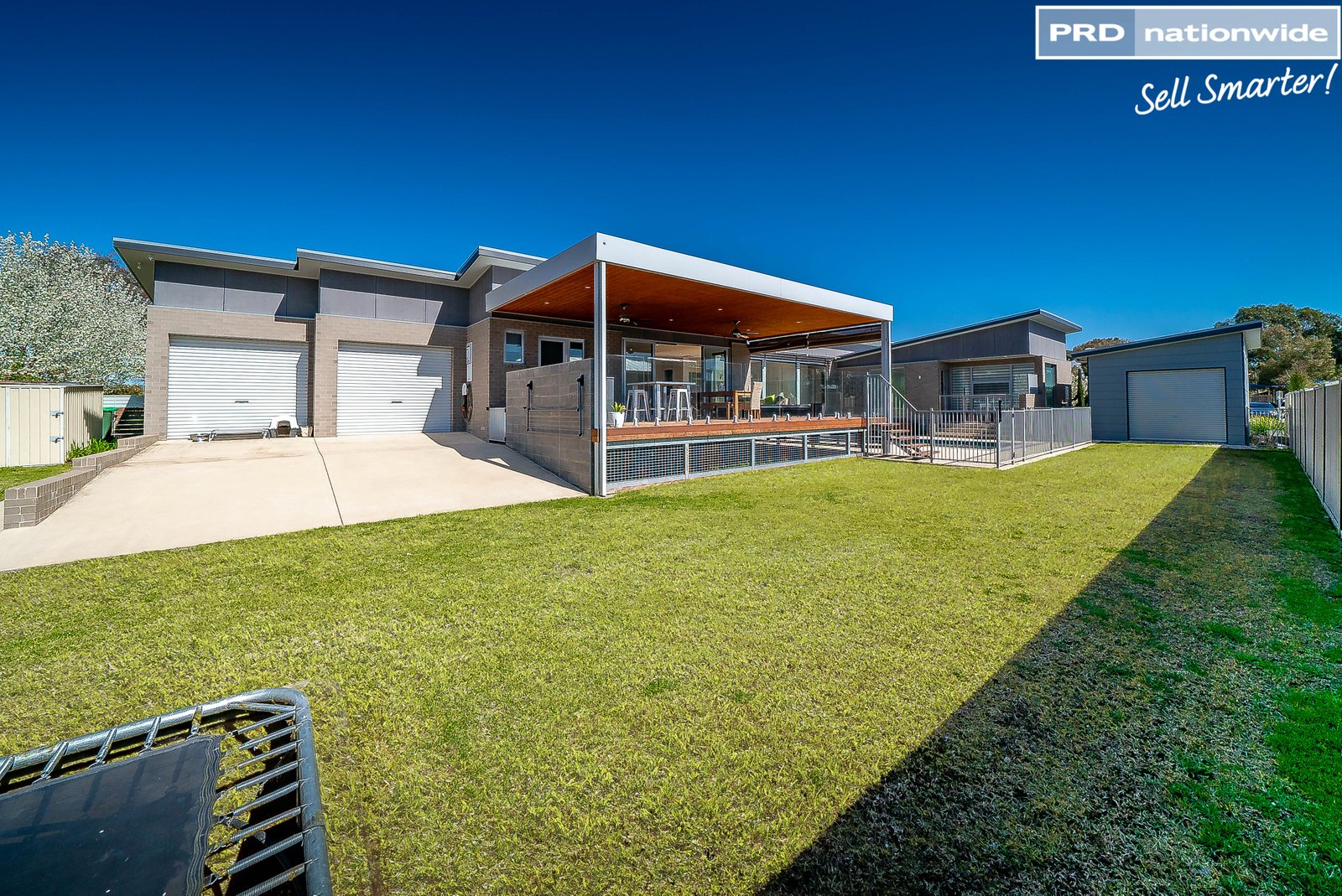 2 Plunkett Drive LAKE ALBERT 19