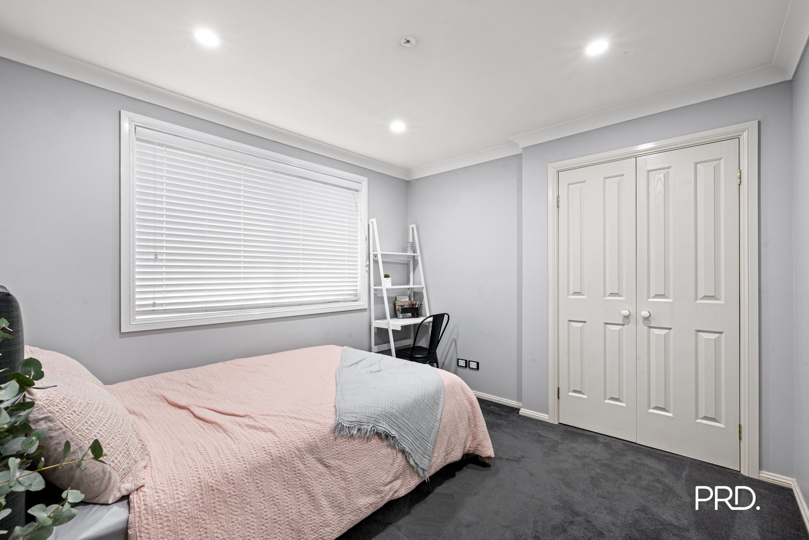 2 Pluto Close CRANEBROOK 7